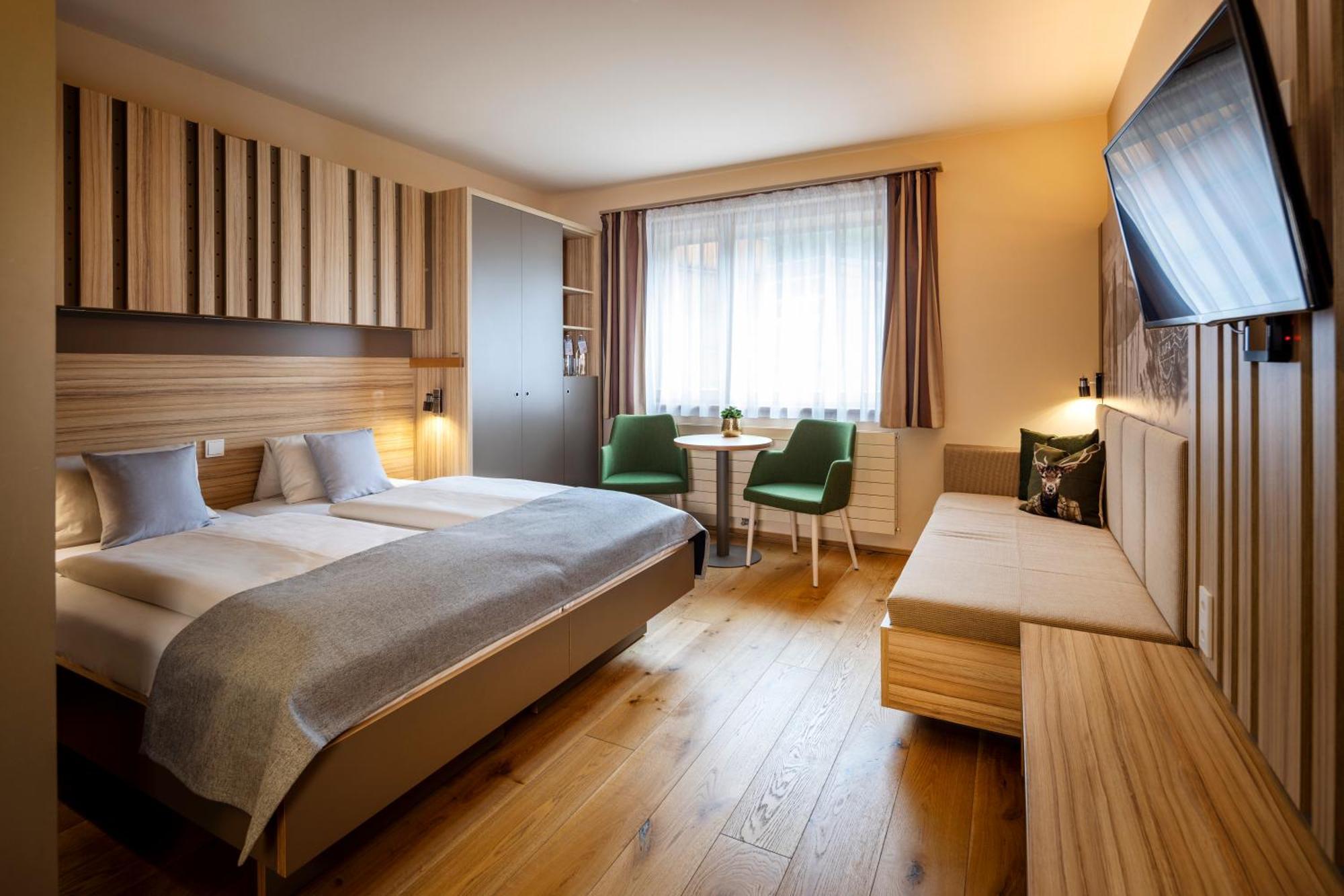 JUFA Hotel Malbun Exteriör bild