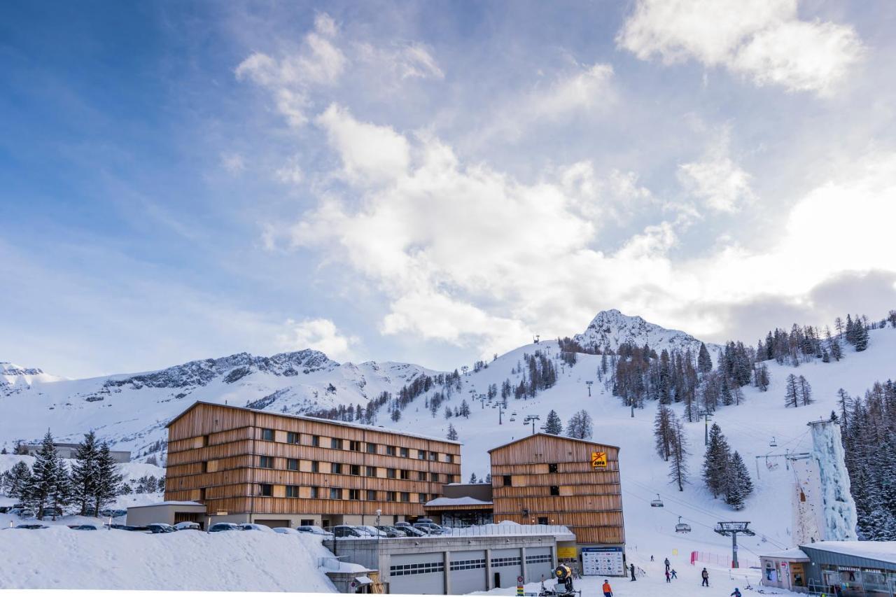 JUFA Hotel Malbun Exteriör bild